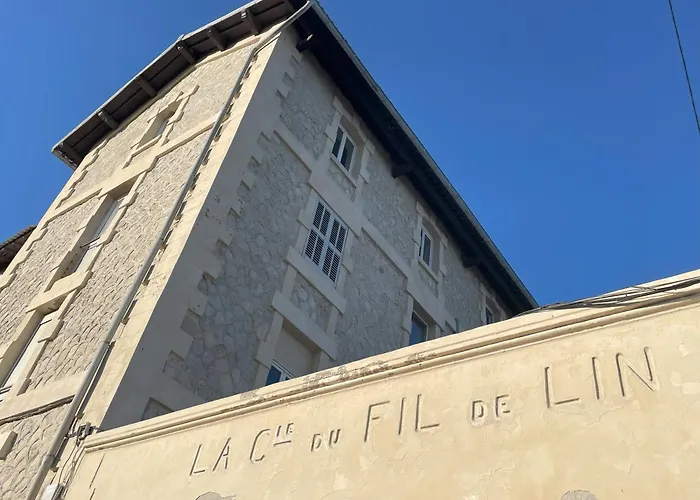 Balaena hébergement